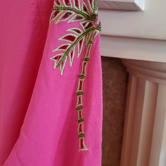 Inspired by Bellepointe Hot Pink Sweater XS/S - Picture 3 of 7